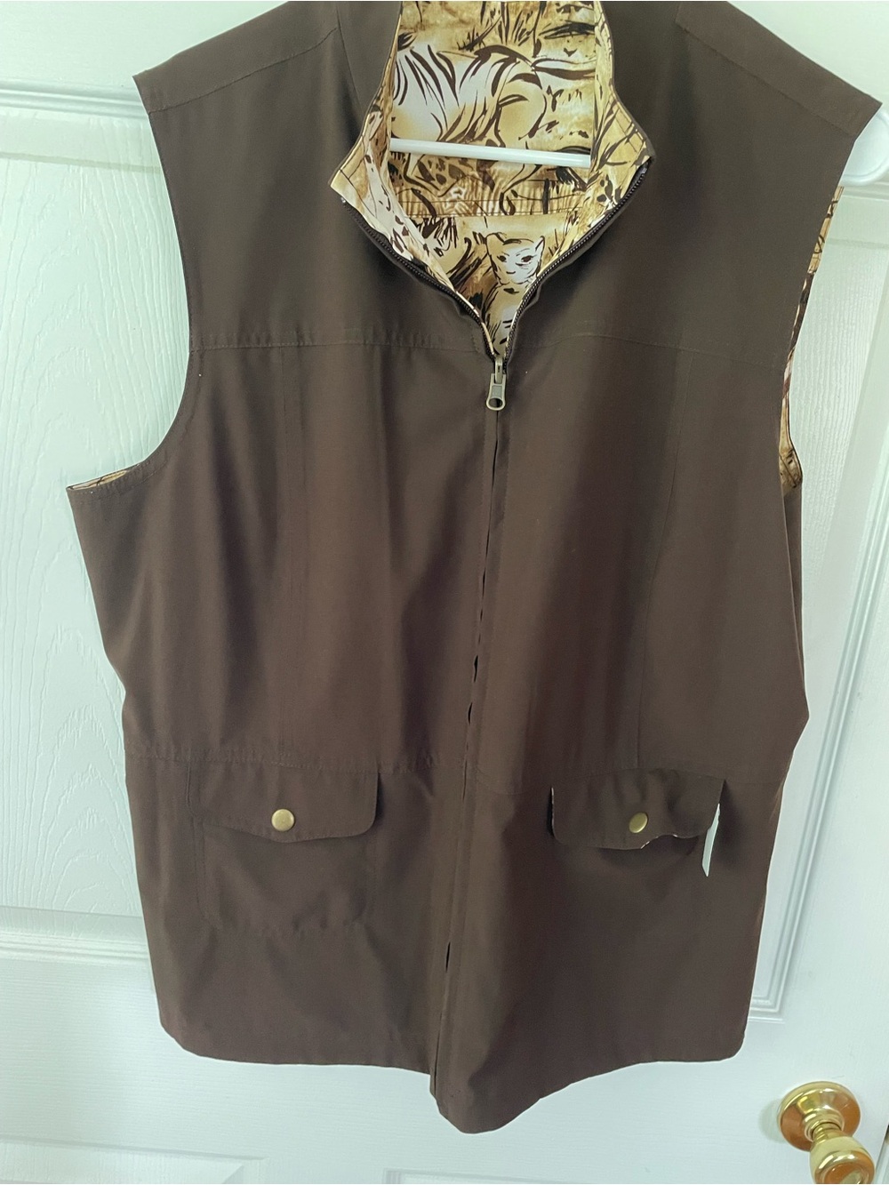 Chico’s Zenergy Size 3 (XL) Reversible Safari Animal Print Brown Vest